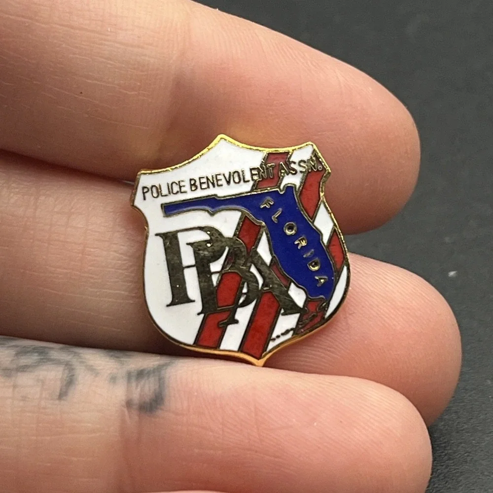 Police Benevolent Association PBA Florida‎ Shield Crest Lapel Hat Pin